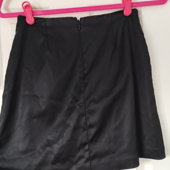Sunday Best Black Women's Mini Skirt 2 - Picture 7 of 10